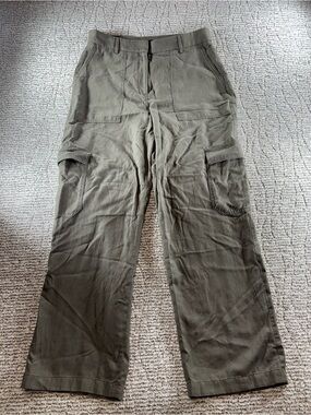 Express Women’s Size 10R Army Green Wide-Leg Cargo Pants